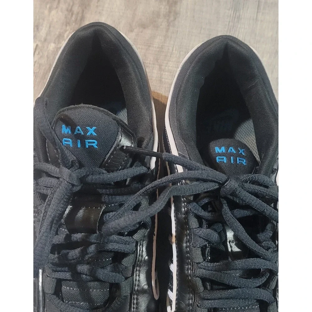 Nike size athletic